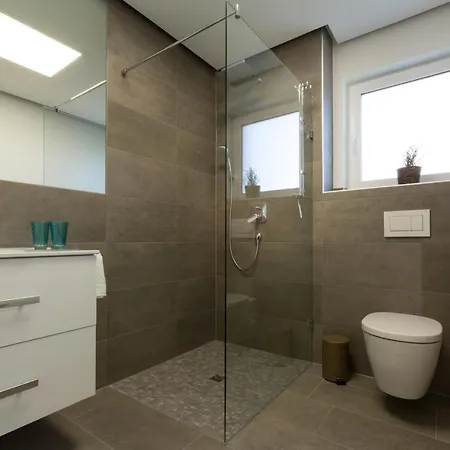 アパート Boardinghouse E68 シュリーンゲン